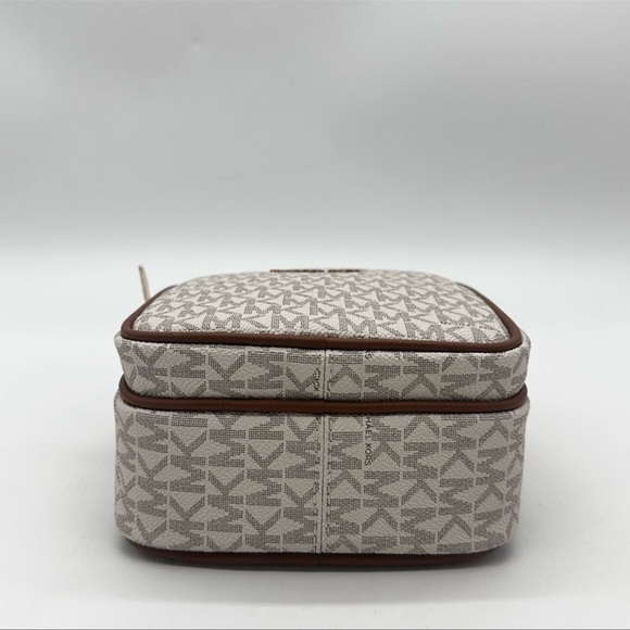 Michael Kors Medium NS Chain Xbody Bag Vanilla/Brown - Picture 10 of 13